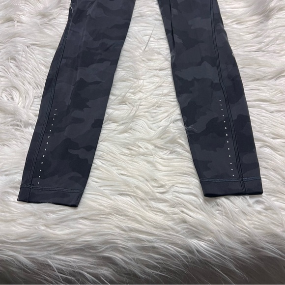 Lululemon Swift speed heritage camo pockets Black Camouflage Leggings - Picture 3 of 7